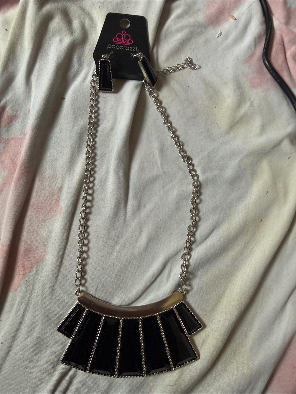 paparazzi Black and Silver Fan Panel Necklace